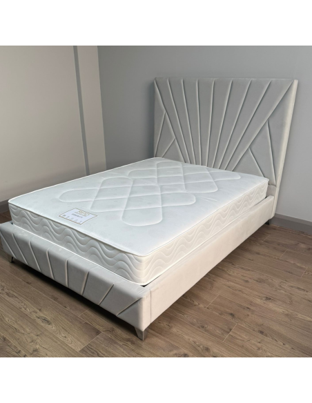 Leicester 4FT6 Bedframe - Silver