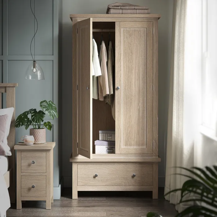 Turnberry Narrow Bedside Locker - Oak